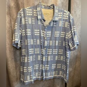 Tommy Bahama Blue and White Patterned Men's Shirt XXL